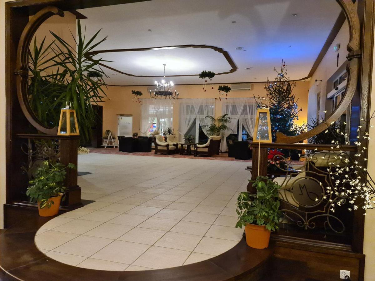 Hotel クウォツコ エクステリア 写真