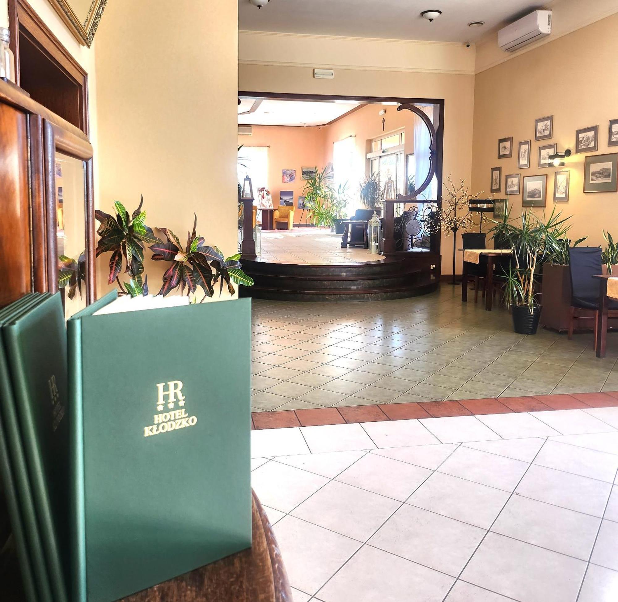 Hotel クウォツコ エクステリア 写真