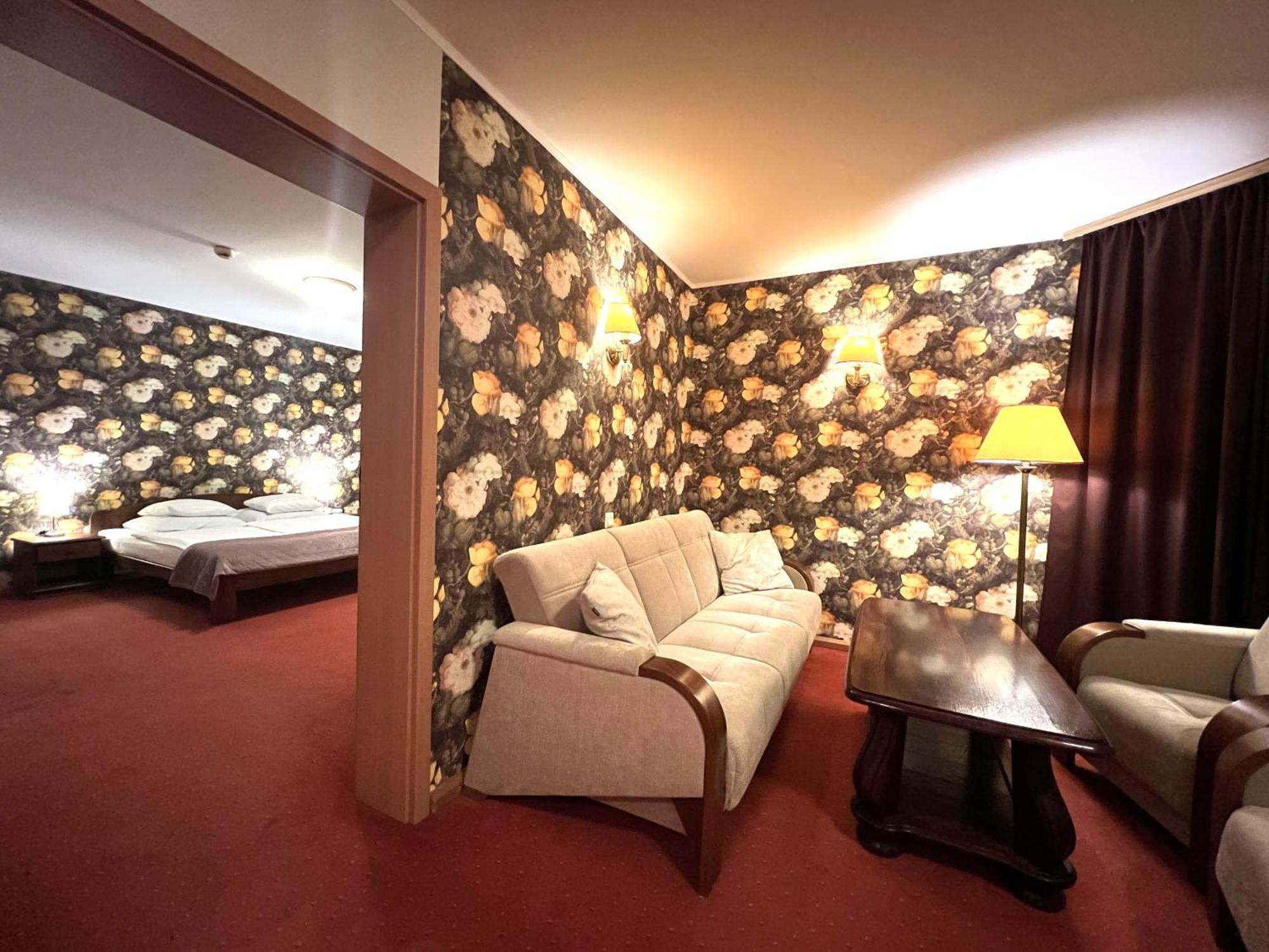 Hotel クウォツコ エクステリア 写真